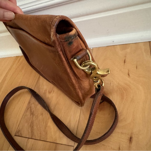 Vintage Coach Leather Top Flap Shoulder Crossbody Bag - Picture 3 of 7